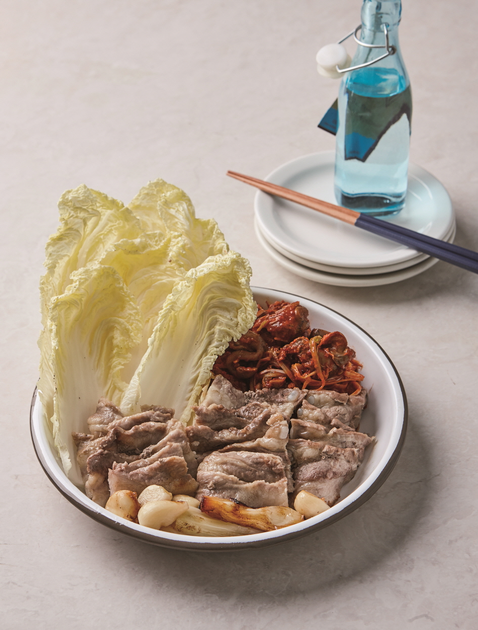 골뱅이무침과 삼겹살수육