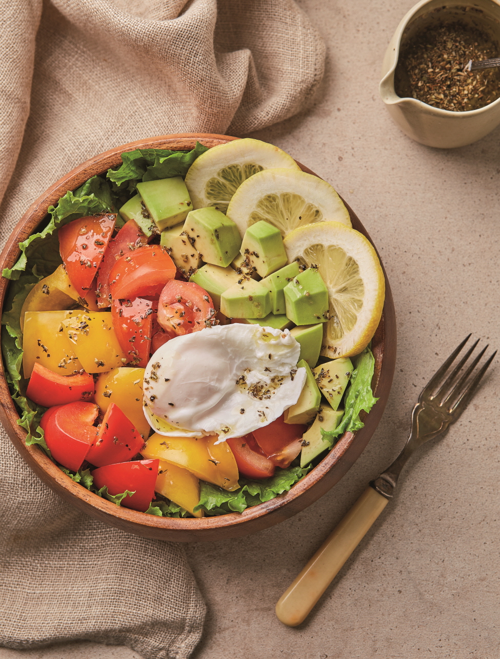 아보카도 수란샐러드