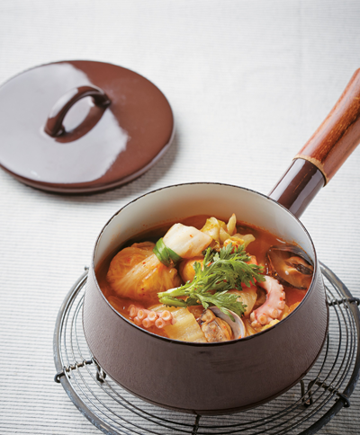 [레시피] '해물토마토김치찌개' 만들기